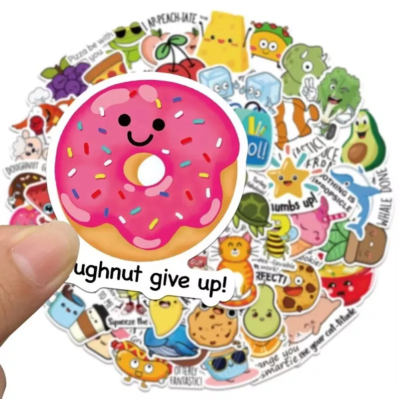 Apa Perbedaan Stiker PVC yang Dapat Dilepas dengan Stiker Perekat Permanen?